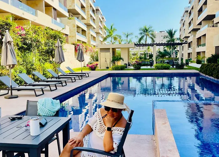 Beautiful 2bed, 3bath, Pools And Views! Apartment *