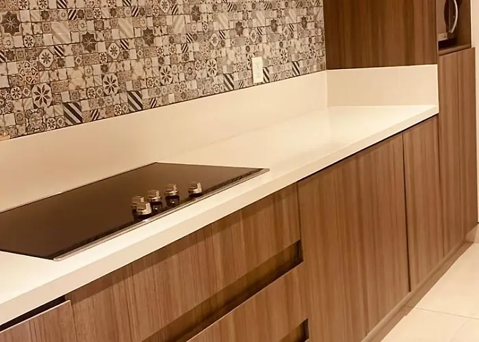 Beautiful 2bed, 3bath, Pools And Views! Apartment